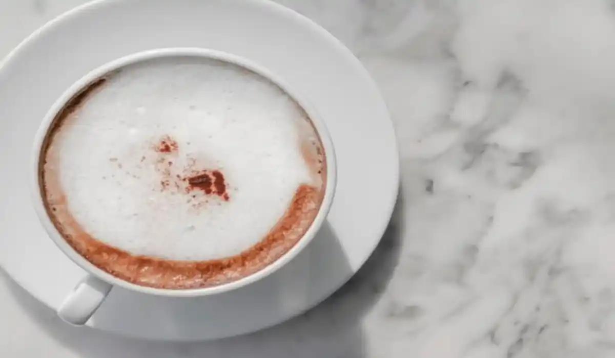 نوشیدنی فلت وایت چیست؟